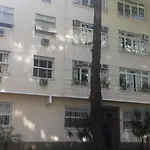 Apartamento por temporada no Leblon